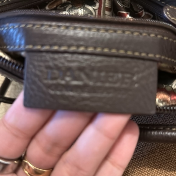 Danier crossbody purse - Picture 10 of 10